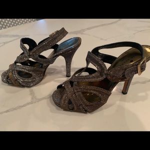 Kate Spade metallic heels!